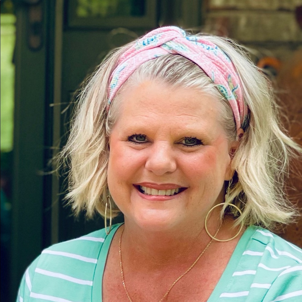 Meet your Posher, Laurie
